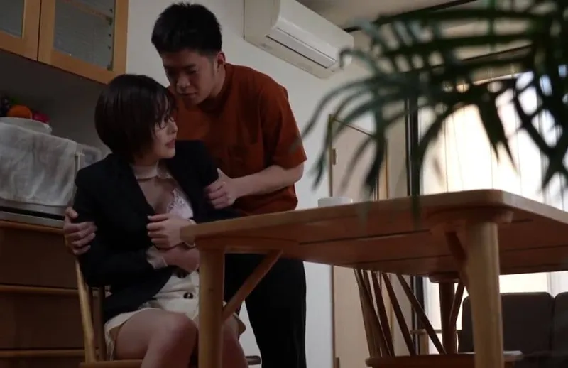 jav mông to,áo dài sex,chat sex với người yêu Trở về sau khi bị hấp diêm thì tiếp tục bị bố và em Anh xã chơi